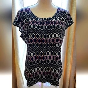 ❌❌ SOLD ❌❌ LIZ & CO. Super Cute Cap Sleeve Ruched Neckline Blouse